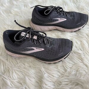 Brooks Ghost 13 Women's Running‎ Shoes Gray Pink Size 9 Athletic Sneaker